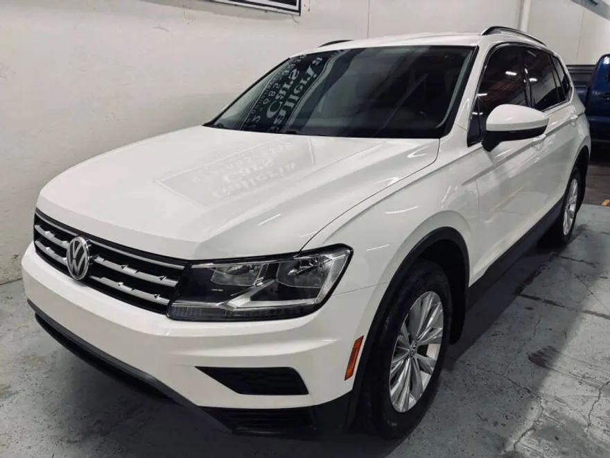 2019 Volkswagen Tiguan SE photo 1