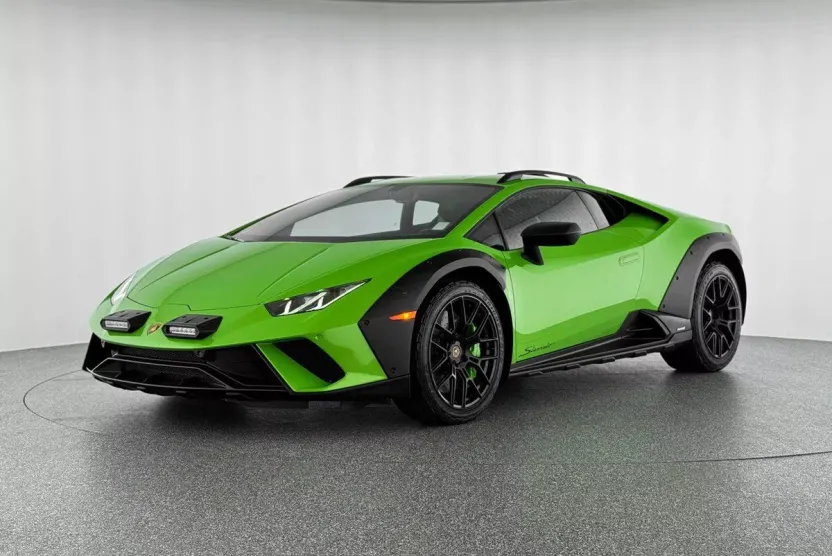 2024 Lamborghini Huracan Sterrato Base photo 1
