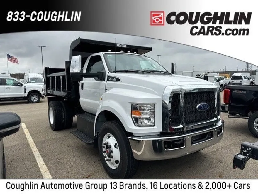 2024 Ford F-750 photo 1