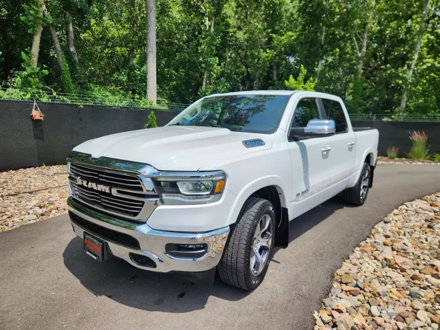 2022 Ram 1500 Laramie photo 1