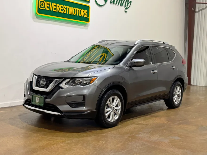 2018 Nissan Rogue photo 1