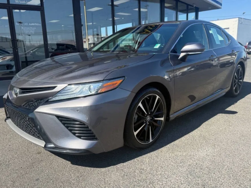 2018 Toyota Camry XSE photo 1