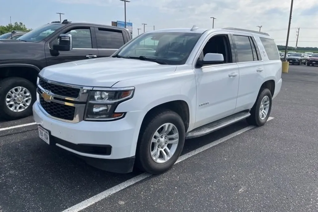 2020 Chevrolet Tahoe LT photo 1