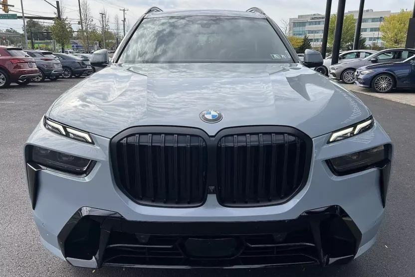 2023 Bmw X7 xDrive40i photo 1