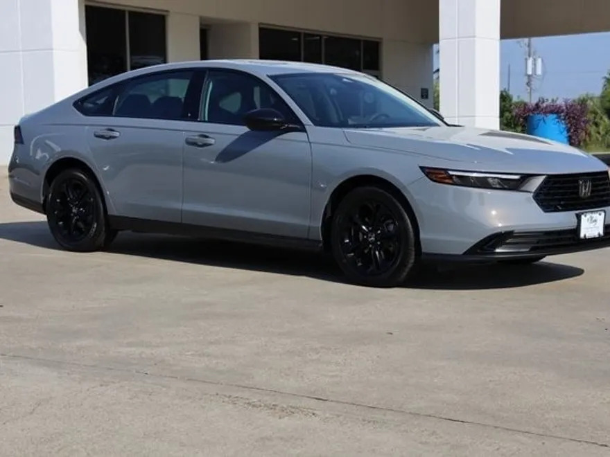 2025 Honda Accord SE photo 1