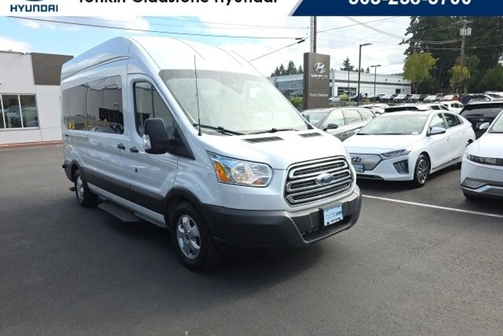 2019 Ford Transit Passenger XLT photo 1