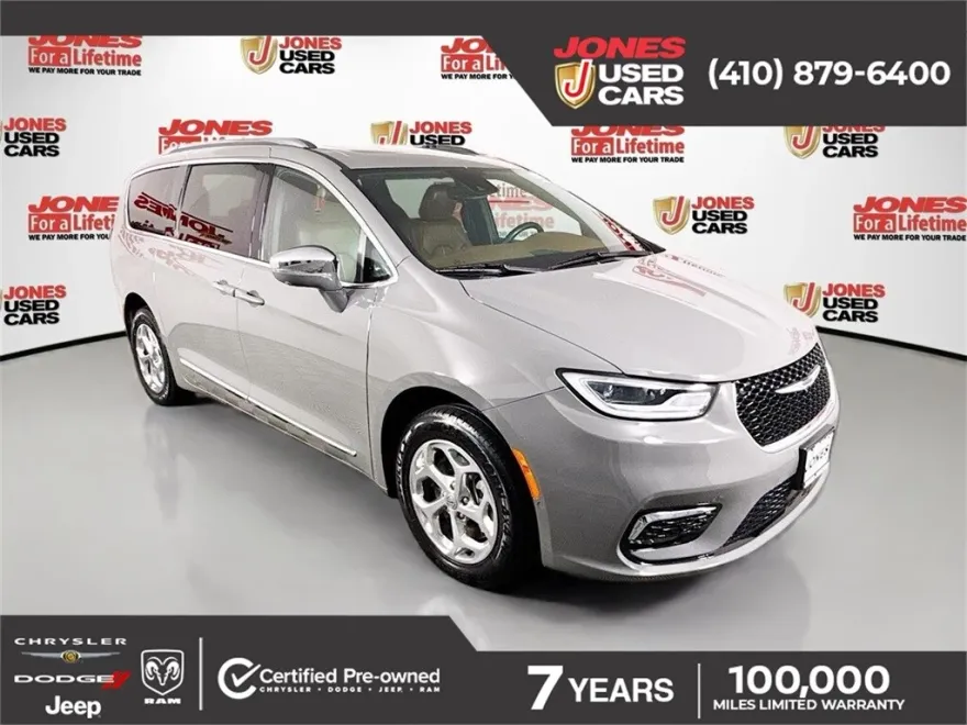 2021 Chrysler Pacifica Limited photo 1