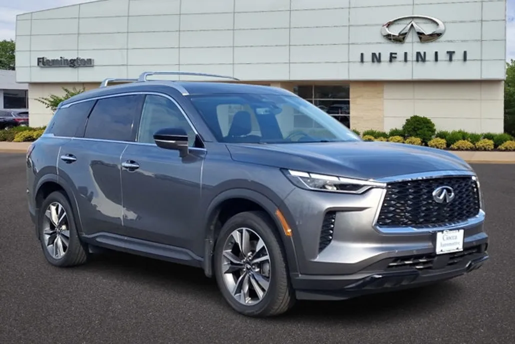 2024 Infiniti QX60 Luxe photo 1