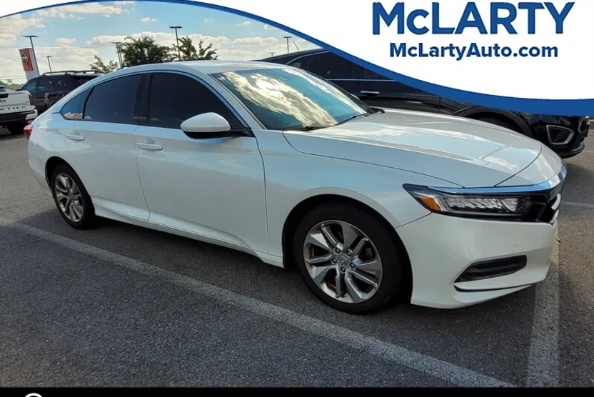 2019 Honda Accord LX photo 1