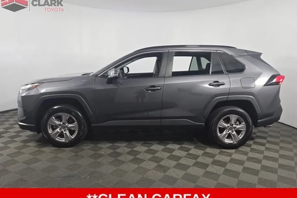 2023 Toyota RAV4 XLE Sport photo 1