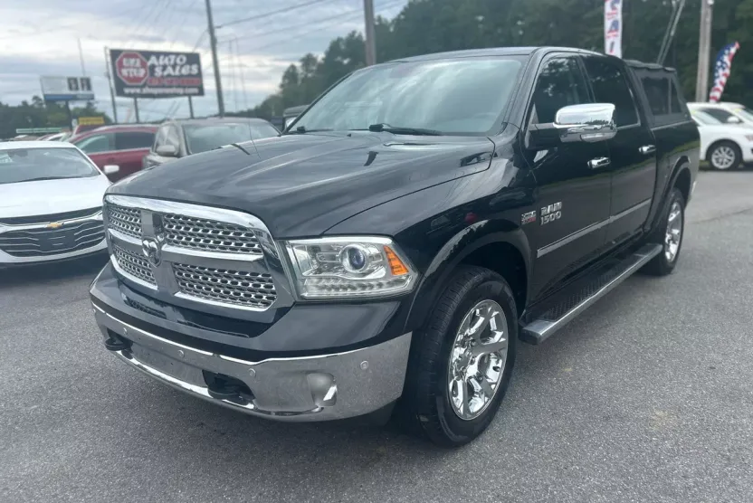 2015 Ram 1500 Laramie photo 1