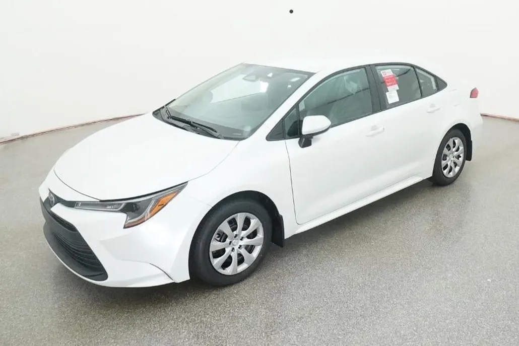 2026 Toyota Corolla LE photo 1