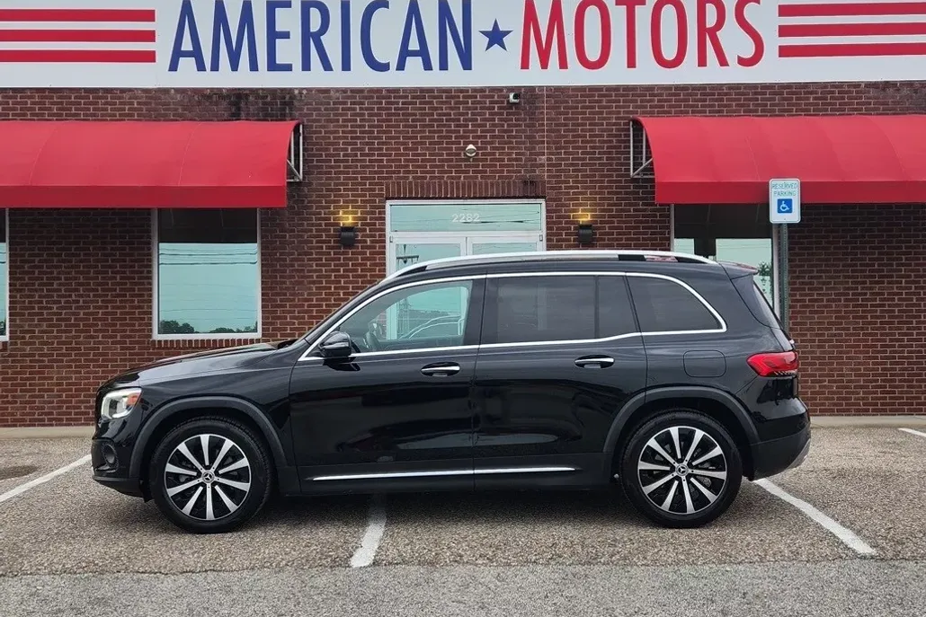 2021 Mercedes Benz GLB 250 photo 1