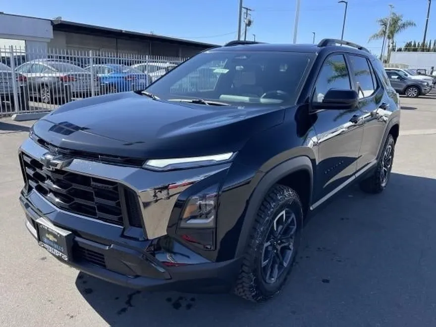 2025 Chevrolet Equinox ACTIV photo 1