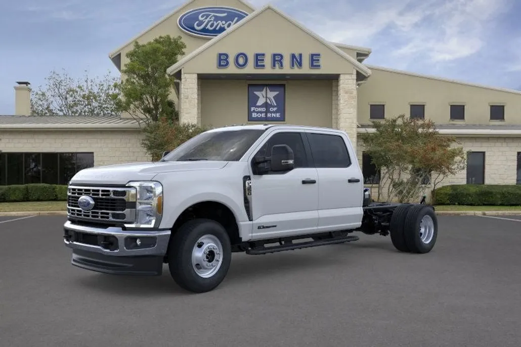 2026 Ford F-350 photo 1
