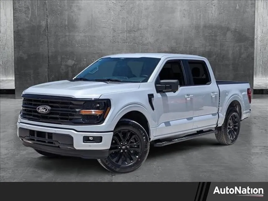 2025 Ford F-150 XLT photo 1