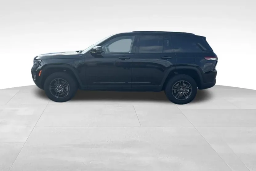 2024 Jeep Grand Cherokee Trailhawk 4xe photo 1