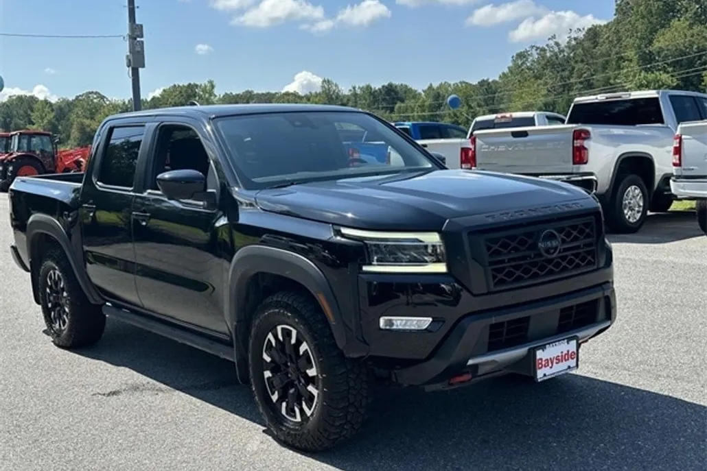 2023 Nissan Frontier PRO-4X photo 1