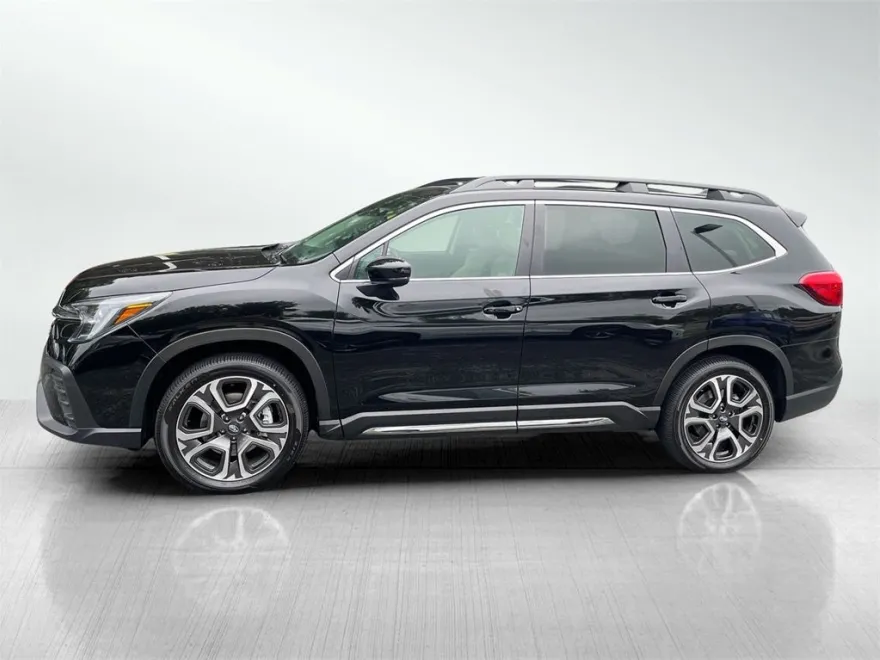 2025 Subaru Ascent Limited photo 1