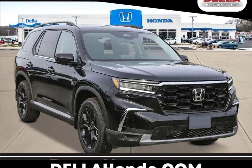 2025 Honda Pilot Touring photo 1