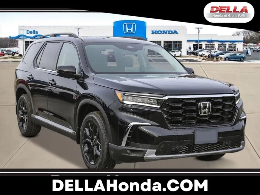 2025 Honda Pilot Touring photo 1