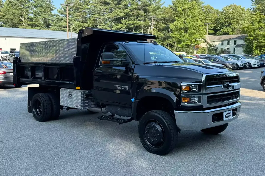 2021 Chevrolet Silverado 5500HD photo 1