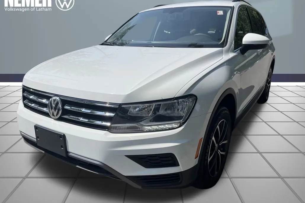 2021 Volkswagen Tiguan SE photo 1