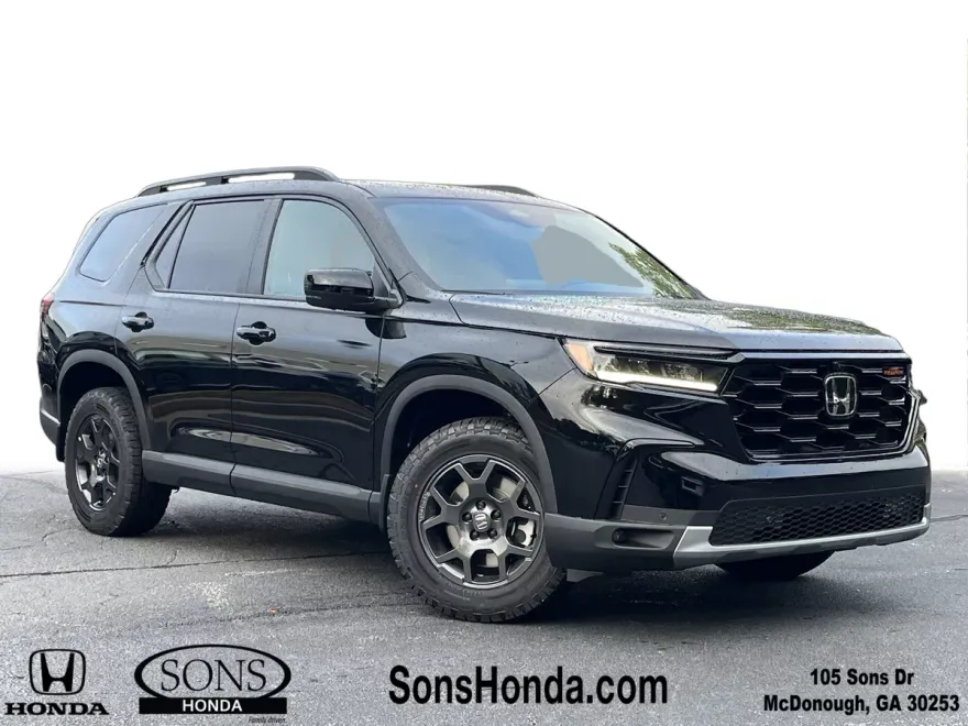 2025 Honda Pilot TrailSport photo 1