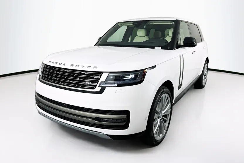 2025 Land Rover Range Rover SE photo 1