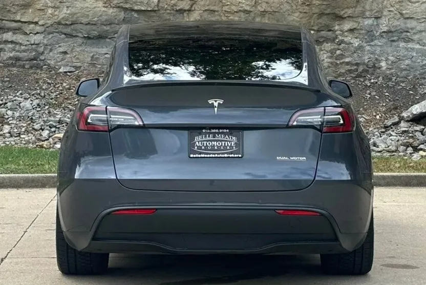2020 Tesla Model Y Performance photo 1