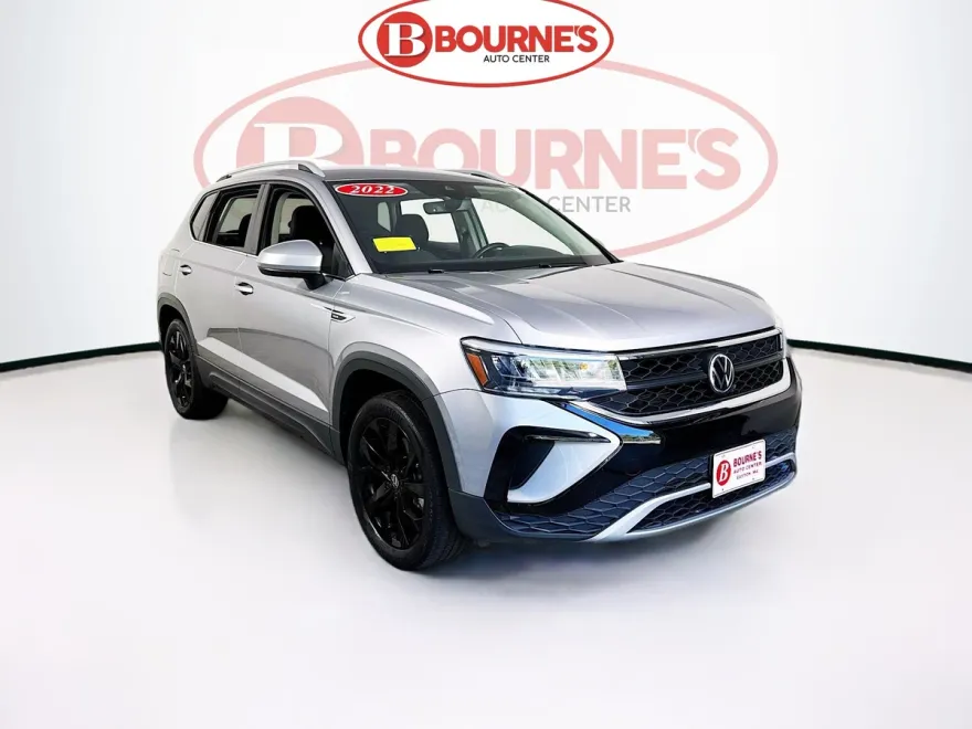2022 Volkswagen Taos SE photo 1