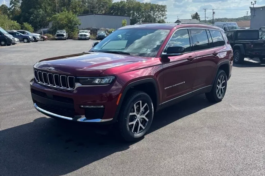 2025 Jeep Grand Cherokee Limited photo 1