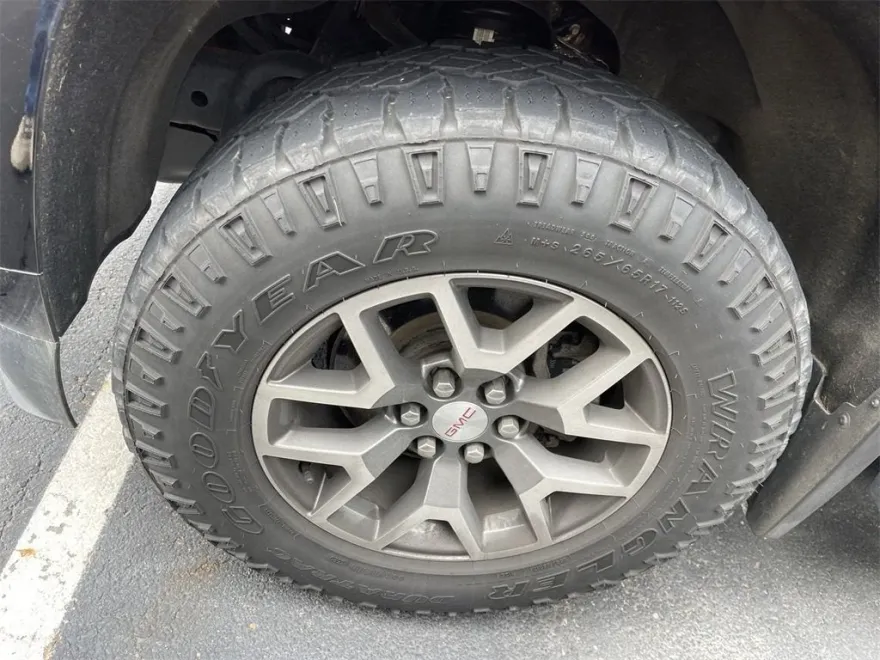 2021 Gmc Canyon AT4 photo 1