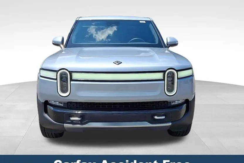 2022 Rivian R1T Adventure photo 1