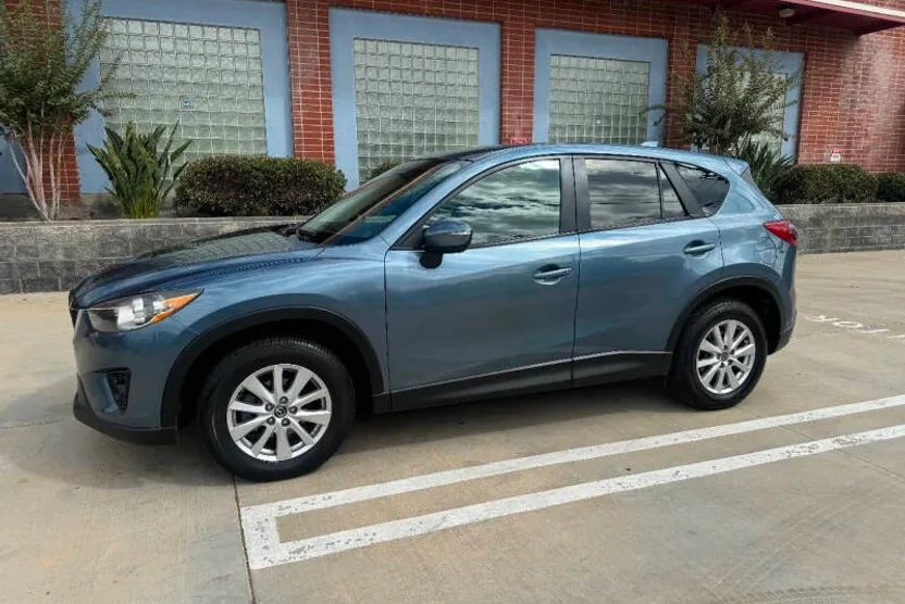 2015 Mazda CX-5 Touring photo 1
