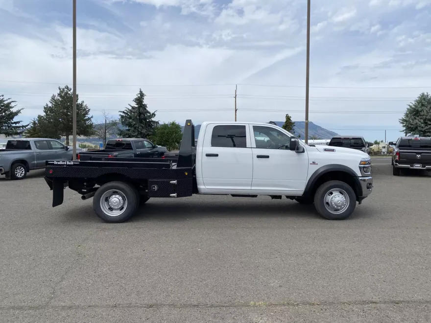 2025 Ram 4500 Tradesman photo 1