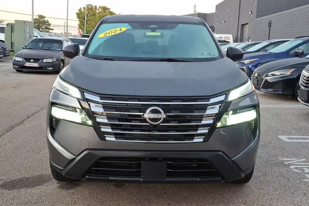 2024 Nissan Rogue S photo 1