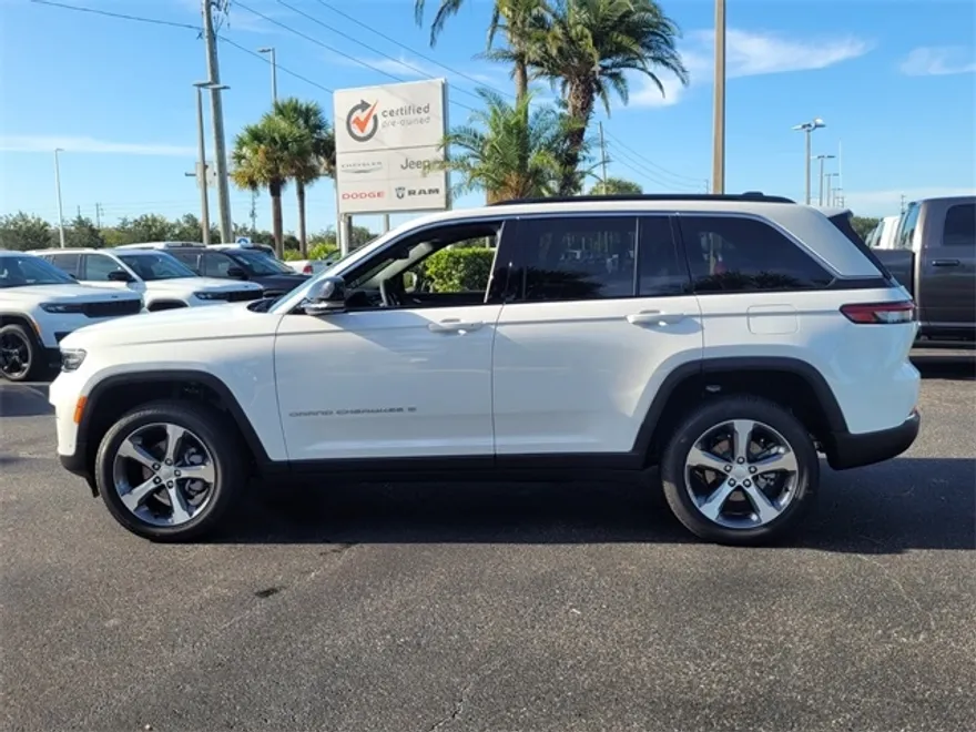 2025 Jeep Grand Cherokee Limited photo 1