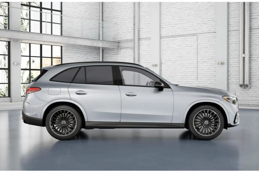 2025 Mercedes Benz GLC 300 photo 1