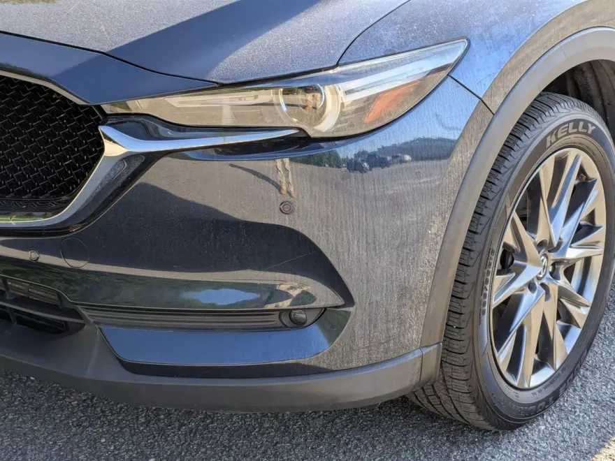 2021 Mazda CX-5 Signature photo 1