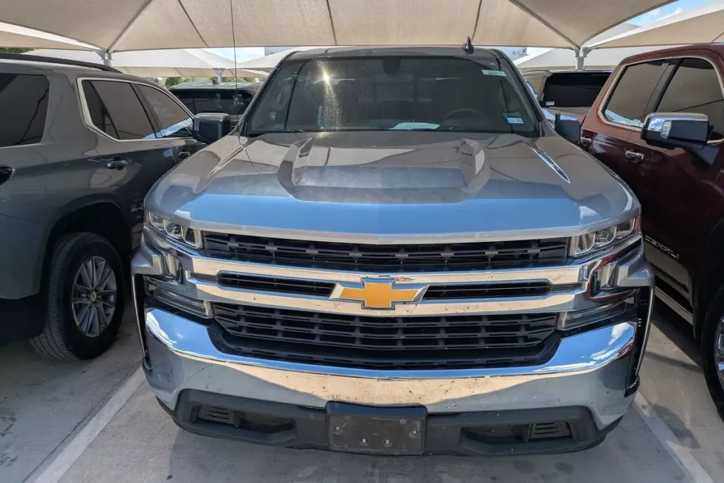 2022 Chevrolet Silverado 1500 LT photo 1