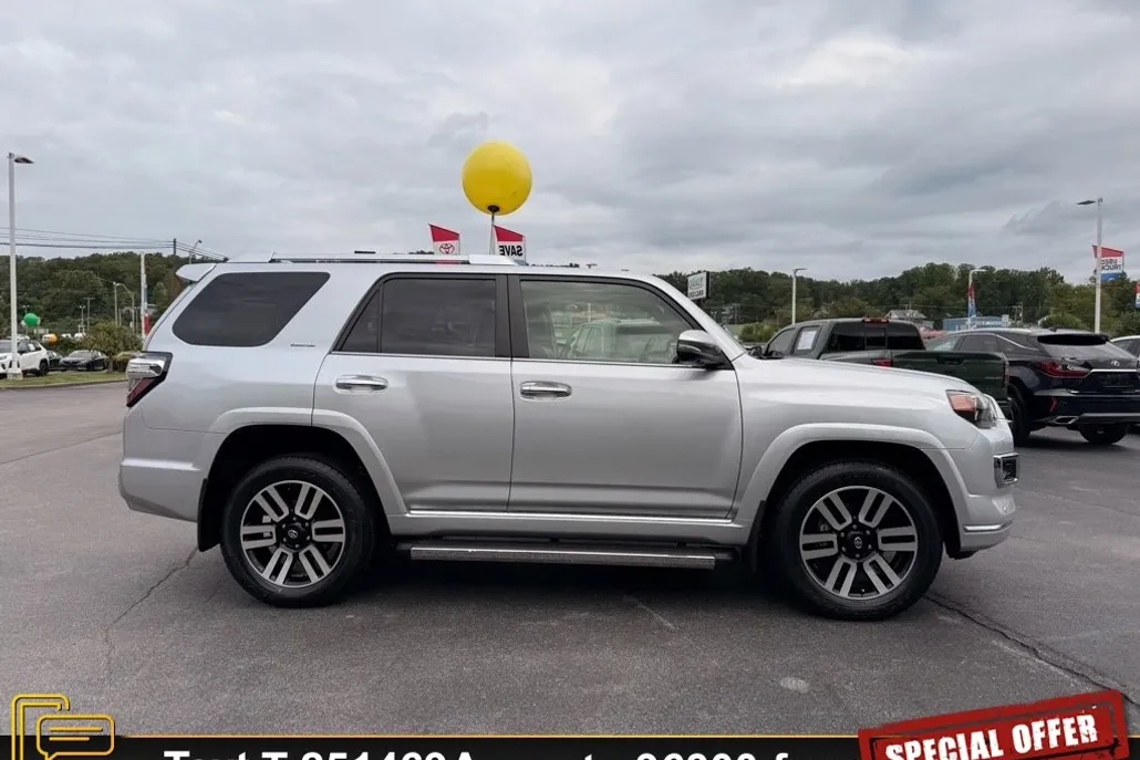 2022 Toyota 4Runner Limited photo 1