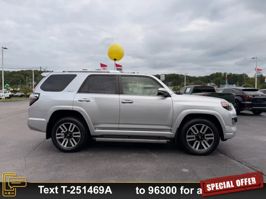 2022 Toyota 4Runner Limited photo 1