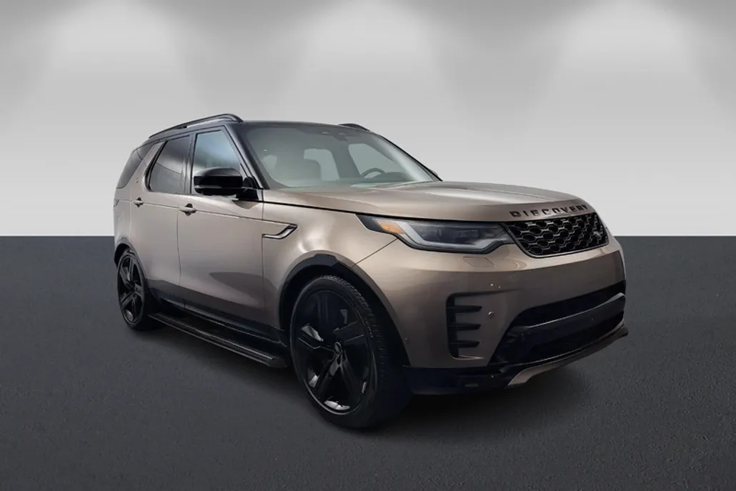 2024 Land Rover Discovery SE photo 1