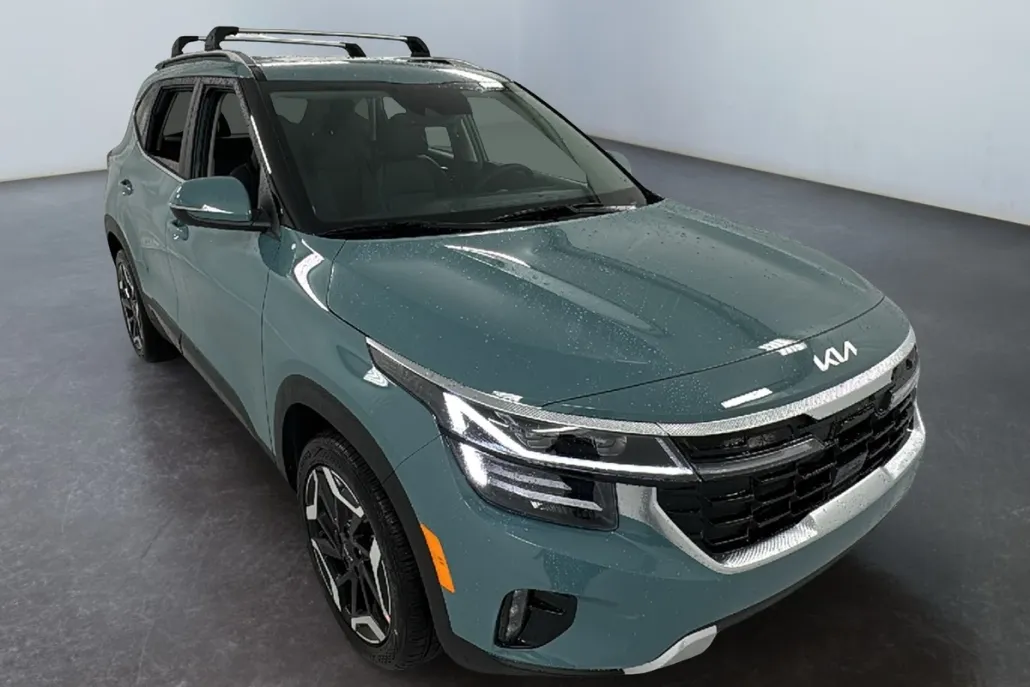 2026 Kia Seltos SX photo 1
