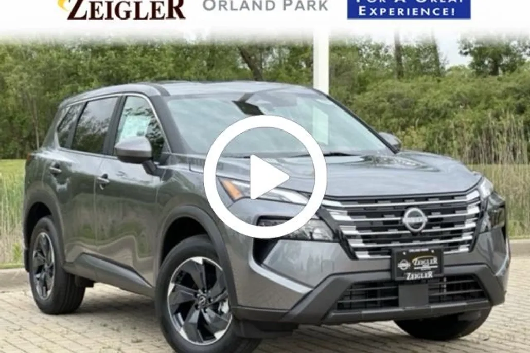 2026 Nissan Rogue SV photo 1
