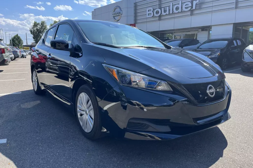 2024 Nissan Leaf S photo 1