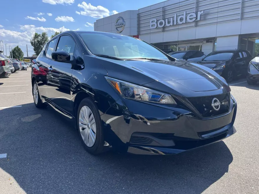 2024 Nissan Leaf S photo 1