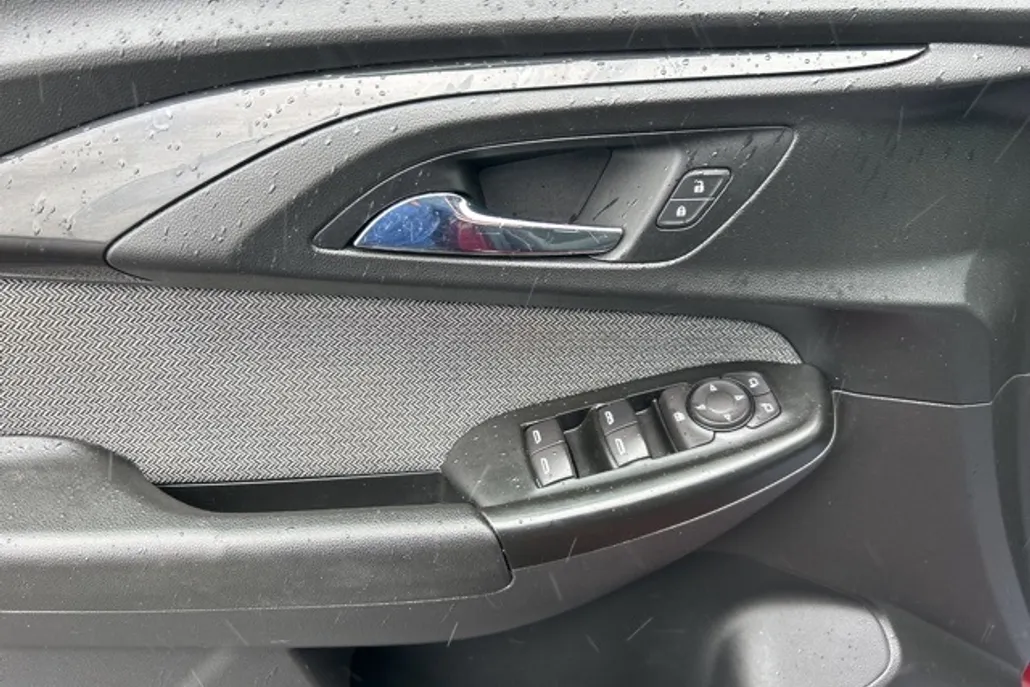 2021 Chevrolet Trailblazer LT photo 1