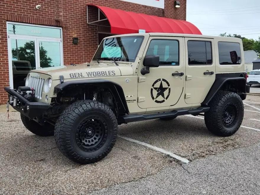 2017 Jeep Wrangler Unlimited Sahara photo 1